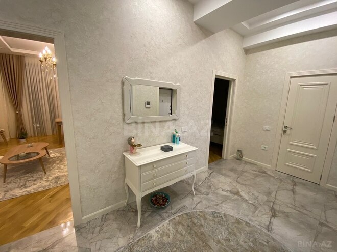3 otaqlı yeni tikili - 8 Noyabr m. - 140 m² (10)