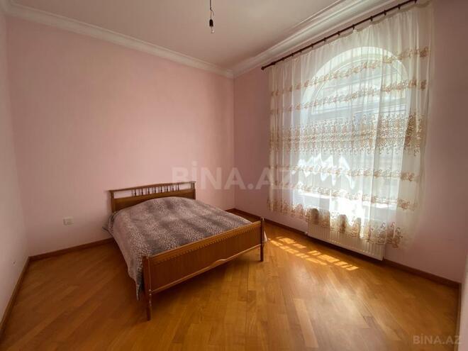 Satılır 8 otaqlı həyət evi/bağ evi 400 m², Nizami r., photo 14 from 26