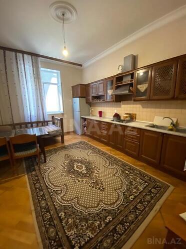 Satılır 8 otaqlı həyət evi/bağ evi 400 m², Nizami r., photo 10 from 26