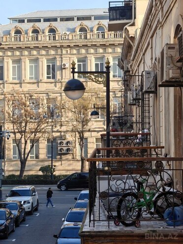 Продаётся 4-комн. вторичка 185 м², м. Ичеришехер, photo 8 from 31