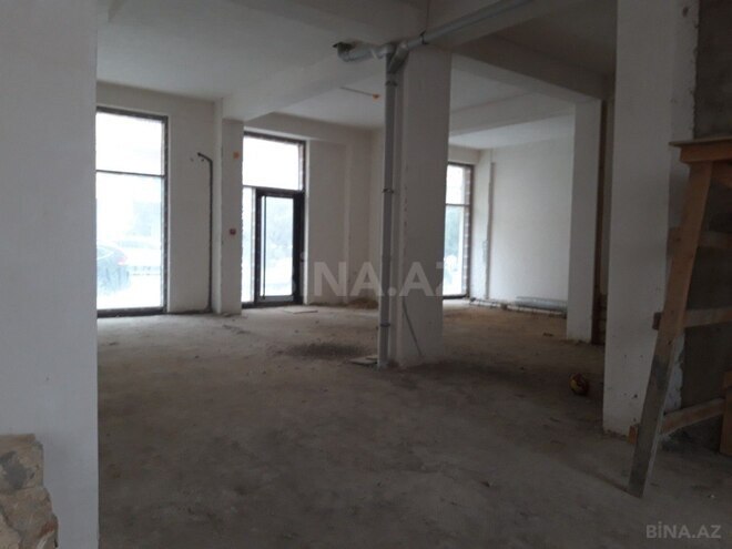 Obyekt - Ağ şəhər q. - 240 m² (4)