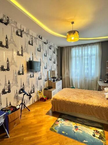 4-комн. новостройка - м. 28 мая - 220 м² (3)