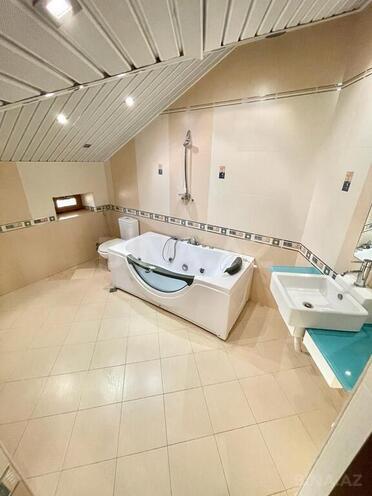10 otaqlı həyət evi/bağ evi - Sulutəpə q. - 1200 m² (30)