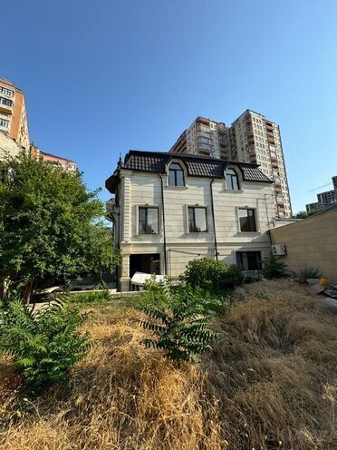 Satılır 8 otaqlı həyət evi/bağ evi 500 m², Memar Əcəmi m., photo 3 from 13