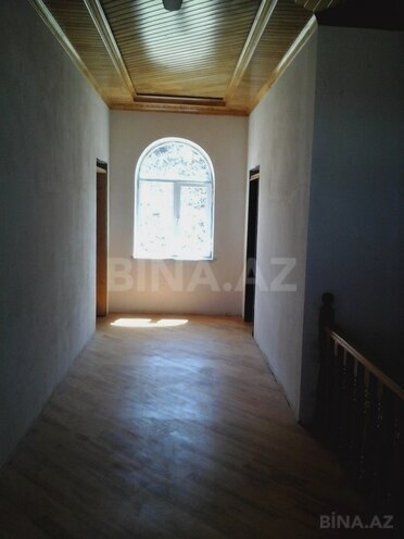 5 otaqlı həyət evi/bağ evi - Novxanı q. - 220 m² (1)