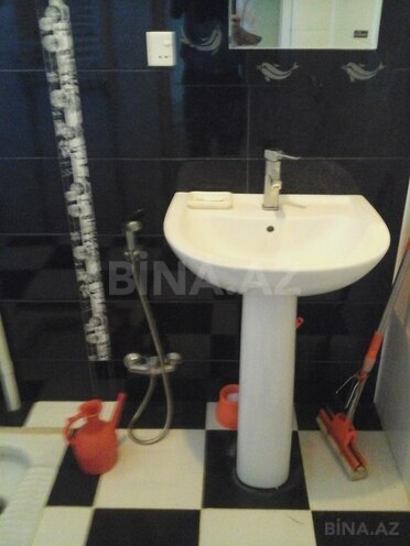 5 otaqlı həyət evi/bağ evi - Novxanı q. - 220 m² (13)
