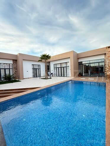 Сдаётся 5-комн. дом/дача 400 м², пос. Мардакан, photo 1 from 12