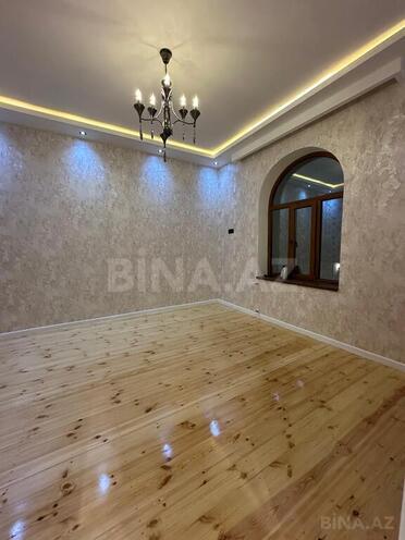 6 otaqlı həyət evi/bağ evi - Saray q. - 300 m² (16)
