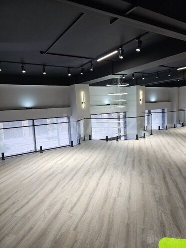 Obyekt - Ağ şəhər q. - 235 m² (2)