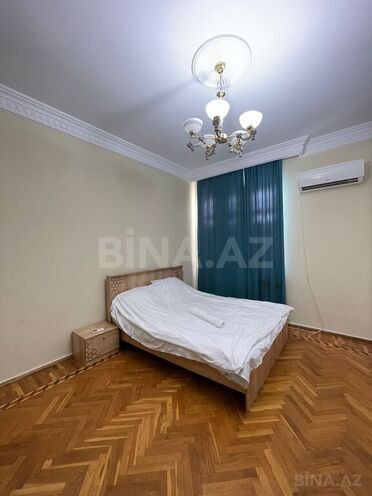5 otaqlı həyət evi/bağ evi - Badamdar q. - 400 m² (17)