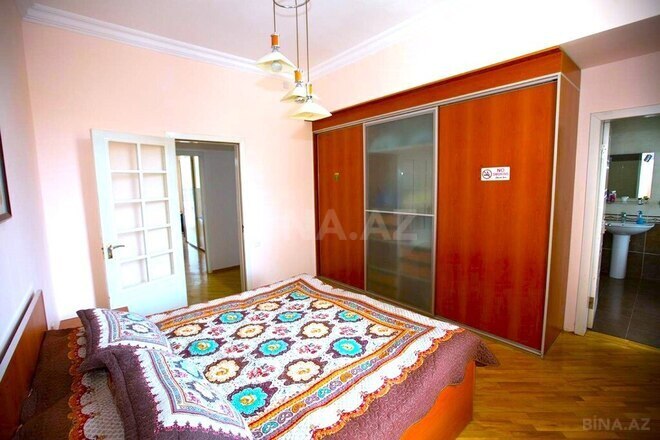 Продаётся 4-комн. вторичка 128 м², м. Ичеришехер, photo 19 from 29