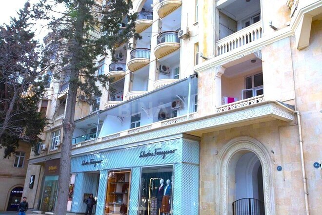 Продаётся 4-комн. вторичка 128 м², м. Ичеришехер, photo 4 from 29