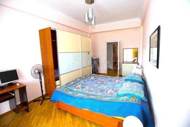 Продаётся 4-комн. вторичка 128 м², м. Ичеришехер, photo 20 from 29