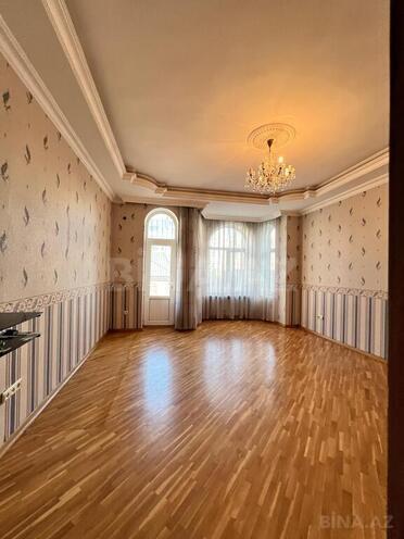 8 otaqlı həyət evi/bağ evi - Elmlər Akademiyası m. - 650 m² (21)
