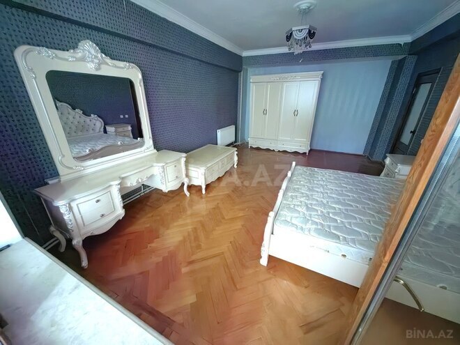 Продаётся 4-комн. вторичка 192 м², м. Ичеришехер, photo 25 from 32