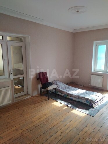 Satılır 4 otaqlı köhnə tikili 110 m², Xalqlar Dostluğu m., photo 5 from 32