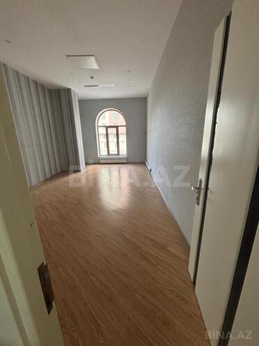 3-комн. офис - Насиминский  р. - 222 м² (2)
