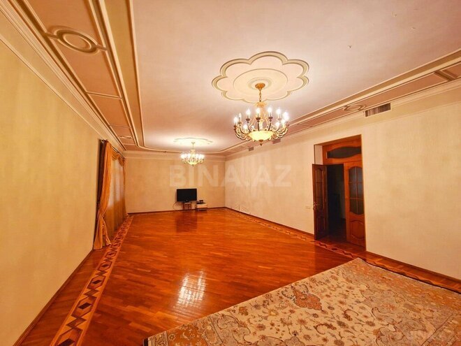7-комн. офис - Наримановский  р. - 700 м² (8)