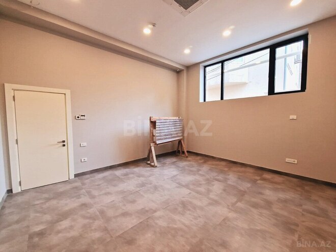Obyekt - 8 Noyabr m. - 2000 m² (3)