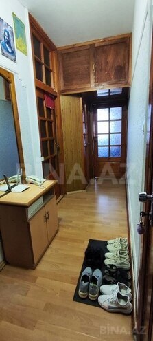 Продаётся 3-комн. вторичка 63 м², м. Ази Асланов, photo 4 from 9