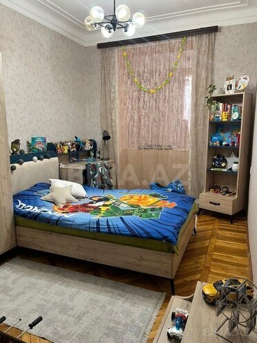 Satılır 4 otaqlı köhnə tikili 119 m², 28 May m., photo 7 from 12