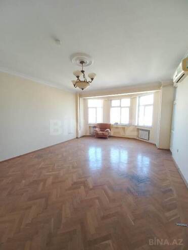 Продаётся 4-комн. новостройка 185 м², м. Элмляр Академиясы, photo 4 from 24