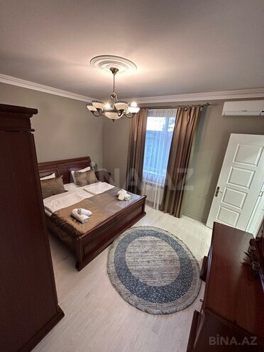 7 otaqlı həyət evi/bağ evi - Qəbələ - 230 m² (13)