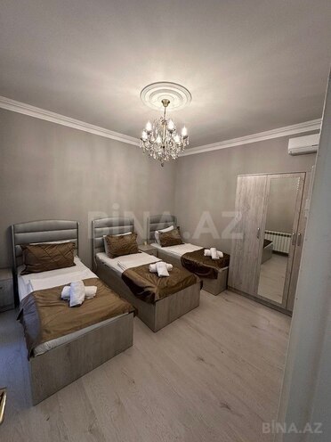 7 otaqlı həyət evi/bağ evi - Qəbələ - 230 m² (11)
