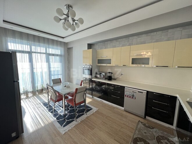 4 otaqlı yeni tikili - Şah İsmayıl Xətai m. - 224 m² (4)