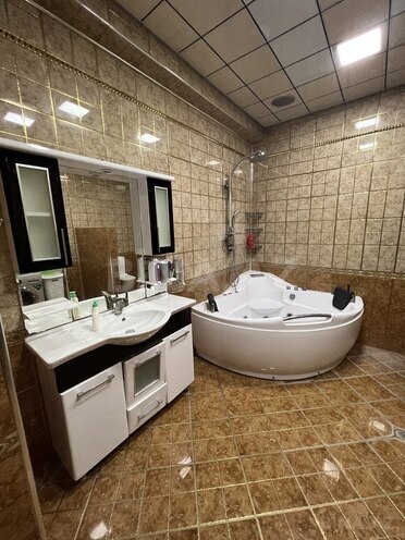 4 otaqlı yeni tikili - Şah İsmayıl Xətai m. - 224 m² (12)