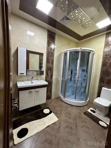 5 otaqlı həyət evi/bağ evi - Novxanı q. - 200 m² (18)