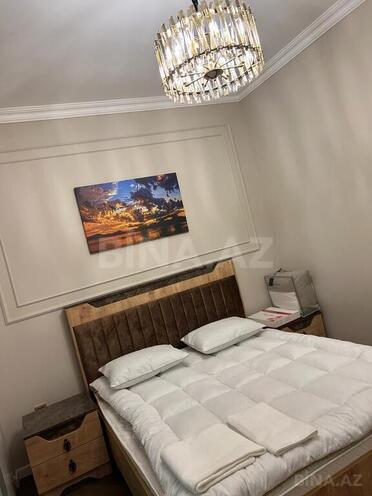 5 otaqlı həyət evi/bağ evi - Novxanı q. - 360 m² (12)