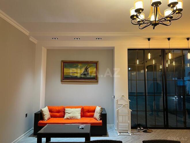 5 otaqlı həyət evi/bağ evi - Novxanı q. - 360 m² (30)