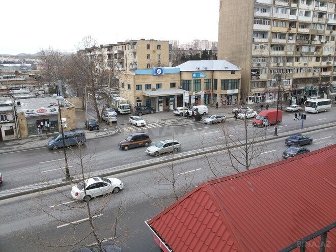 1 otaqlı köhnə tikili - İnşaatçılar m. - 35 m² (1)