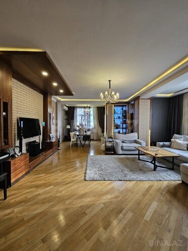 4-комн. новостройка - м. 28 мая - 220 м² (1)