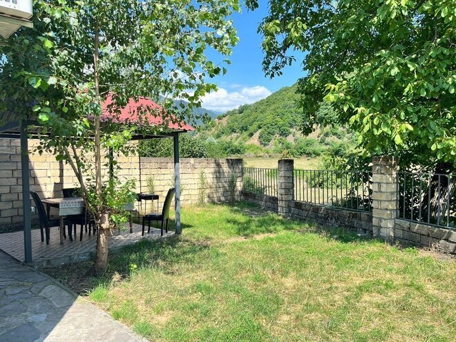 3 otaqlı həyət evi/bağ evi - Qəbələ - 180 m² (3)
