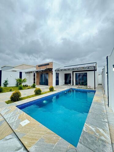 Satılır 4 otaqlı həyət evi/bağ evi 150 m², Mərdəkan q., photo 1 from 26