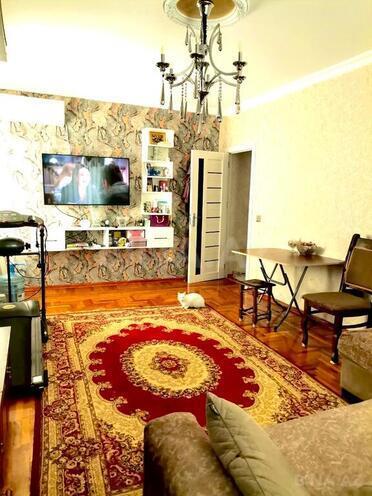 4 otaqlı köhnə tikili - Qara Qarayev m. - 115 m² (1)