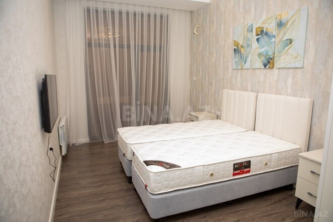 2-комн. новостройка - м. 28 мая - 70.8 м² (3)
