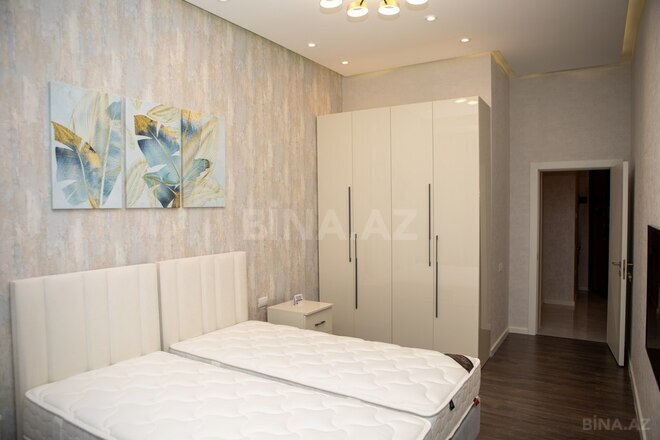 2-комн. новостройка - м. 28 мая - 70.8 м² (4)