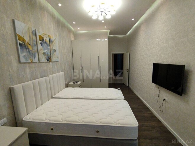 Satılır 2 otaqlı yeni tikili 70.8 m², 28 May m., photo 1 from 32