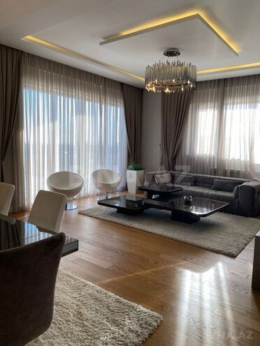 4 otaqlı yeni tikili - Ağ şəhər q. - 185 m² (1)