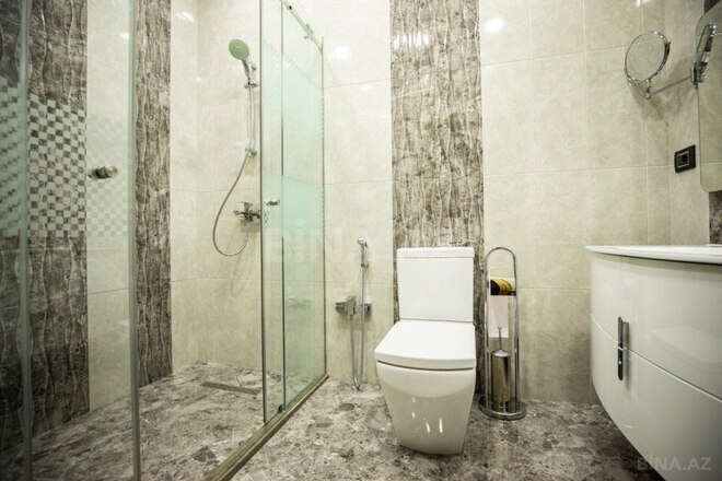 9 otaqlı həyət evi/bağ evi - Pirşağı q. - 835 m² (18)