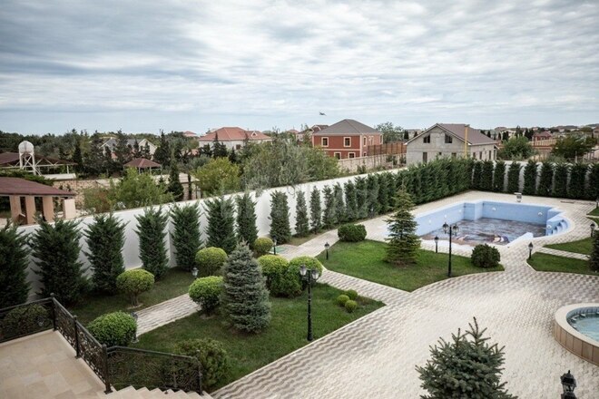 9 otaqlı həyət evi/bağ evi - Pirşağı q. - 835 m² (30)