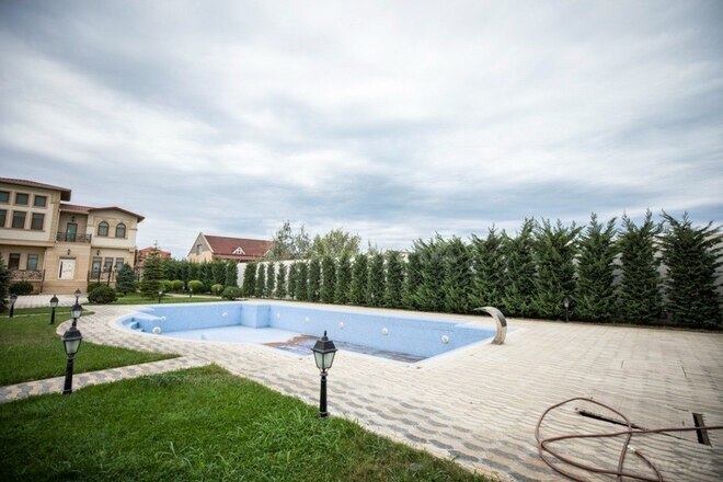 9 otaqlı həyət evi/bağ evi - Pirşağı q. - 835 m² (23)