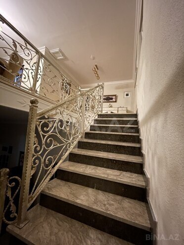 6 otaqlı həyət evi/bağ evi - Novxanı q. - 300 m² (20)