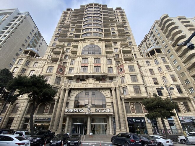 3-комн. новостройка - м. 8 ноября - 137 м² (1)