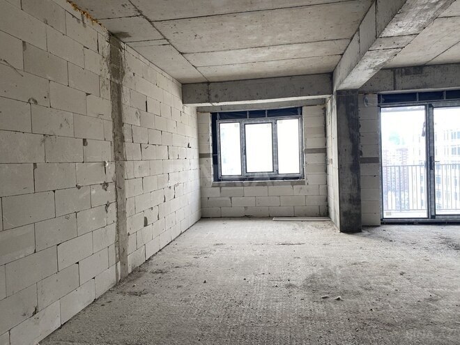 3-комн. новостройка - м. 8 ноября - 137 м² (2)