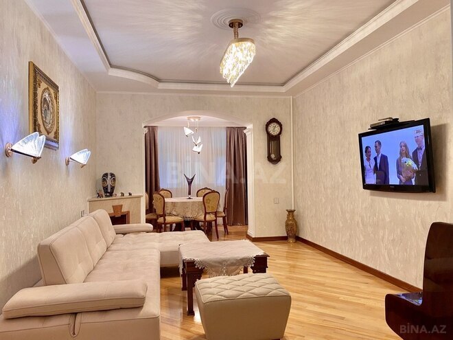 4-комн. вторичка - м. Шах Исмаил Хатаи - 140 м² (1)