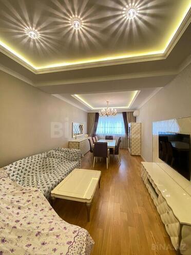 3 otaqlı yeni tikili - Elmlər Akademiyası m. - 132 m² (2)